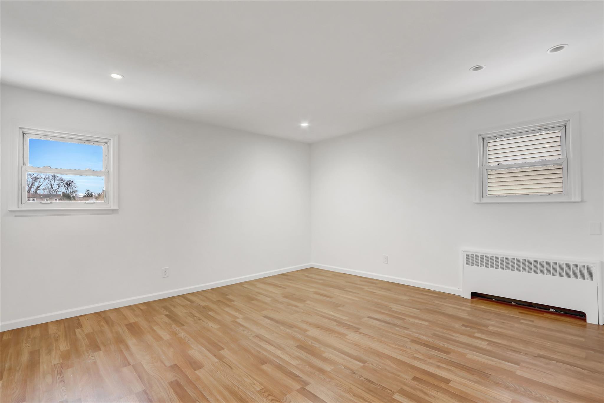 338 S Brookside Avenue, Freeport, New York image 8