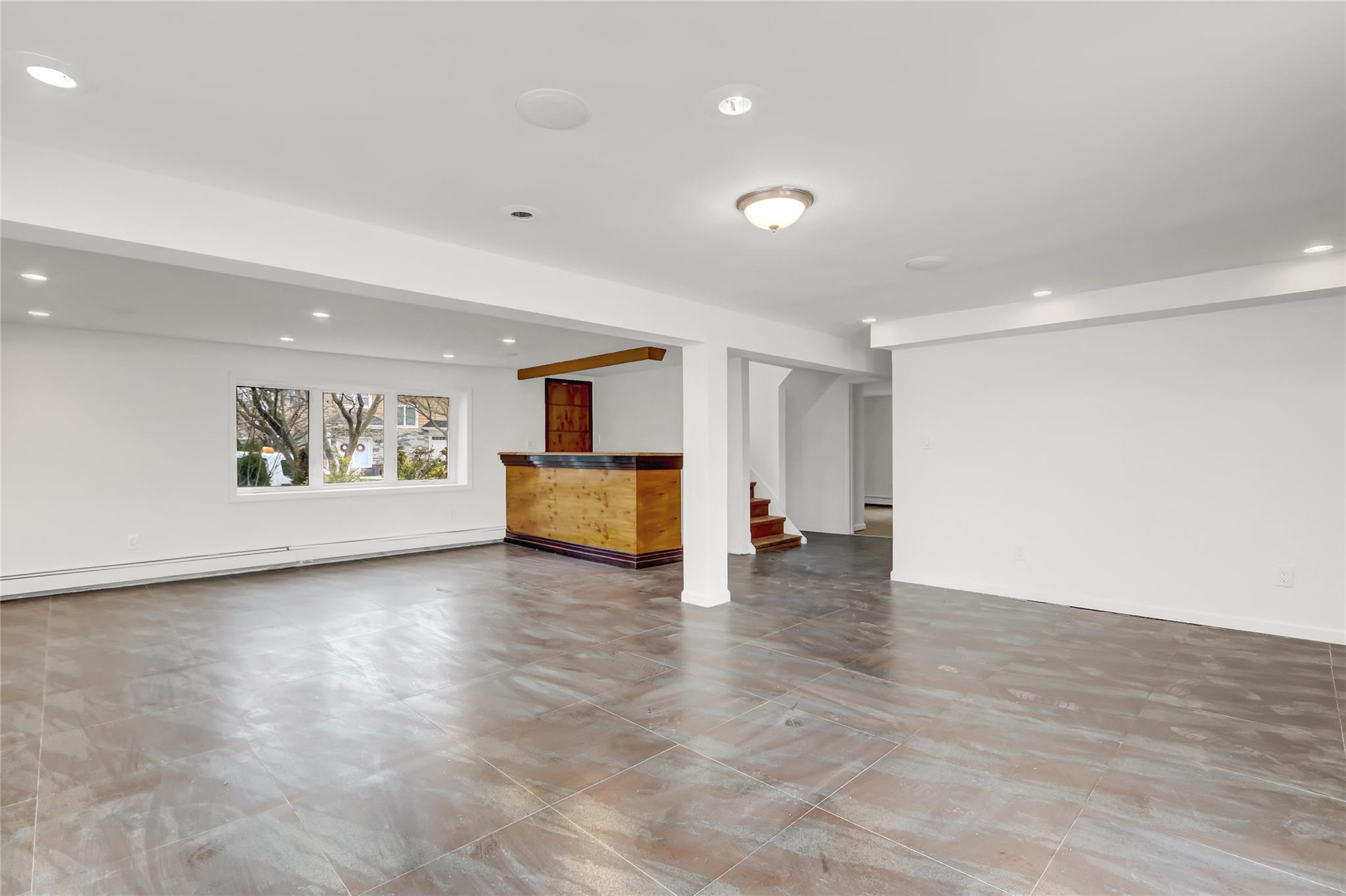 338 S Brookside Avenue, Freeport, New York image 13