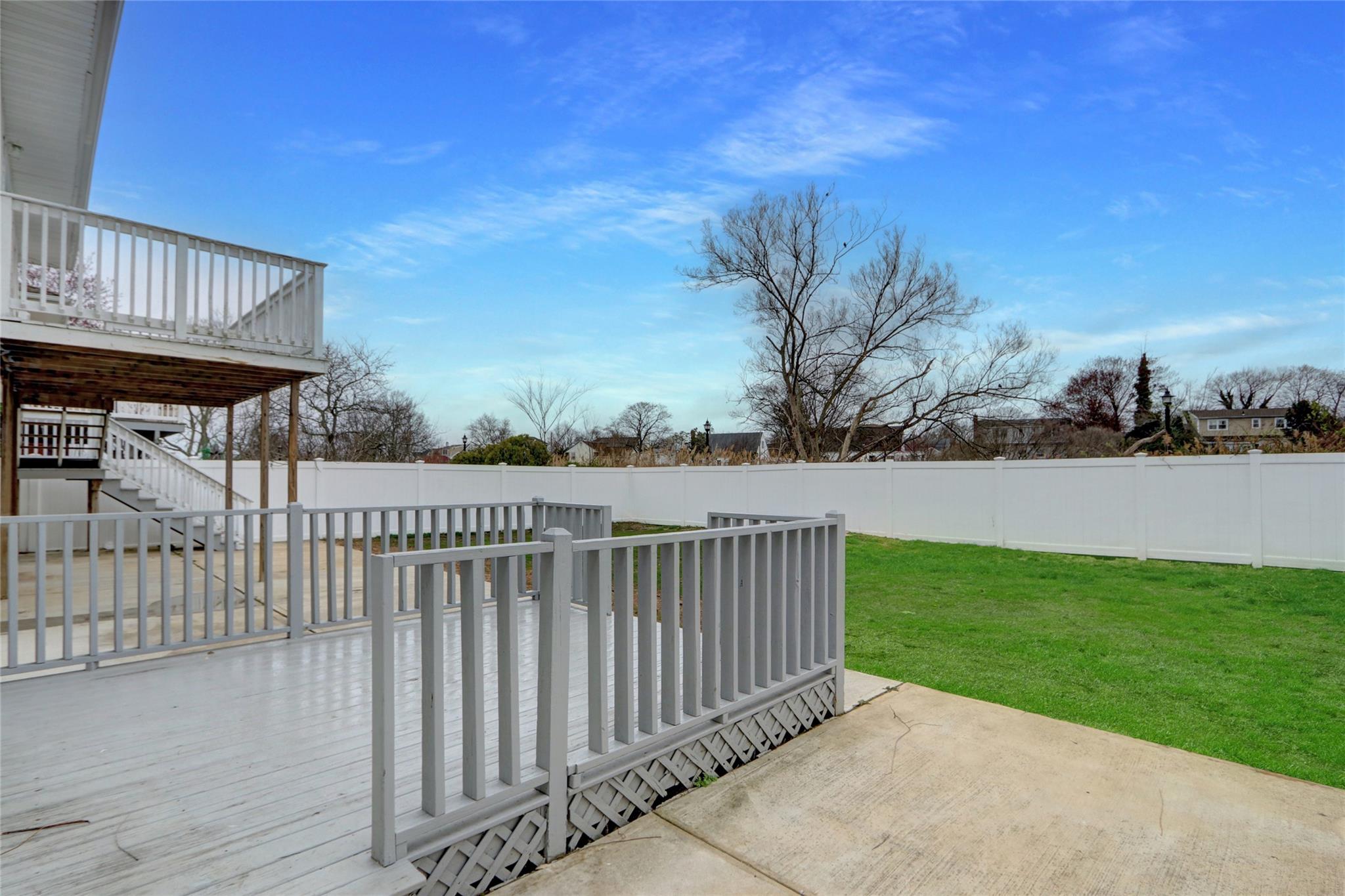338 S Brookside Avenue, Freeport, New York image 20