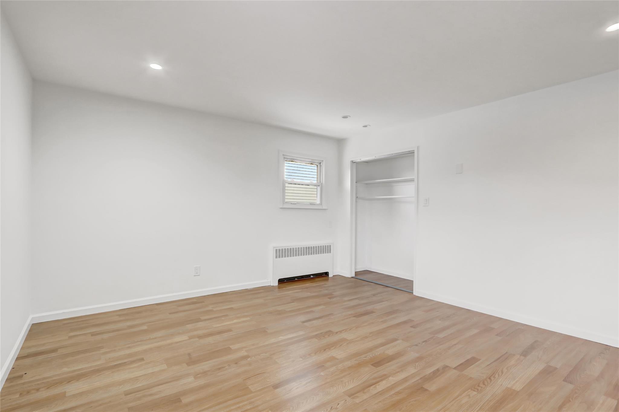 338 S Brookside Avenue, Freeport, New York image 9