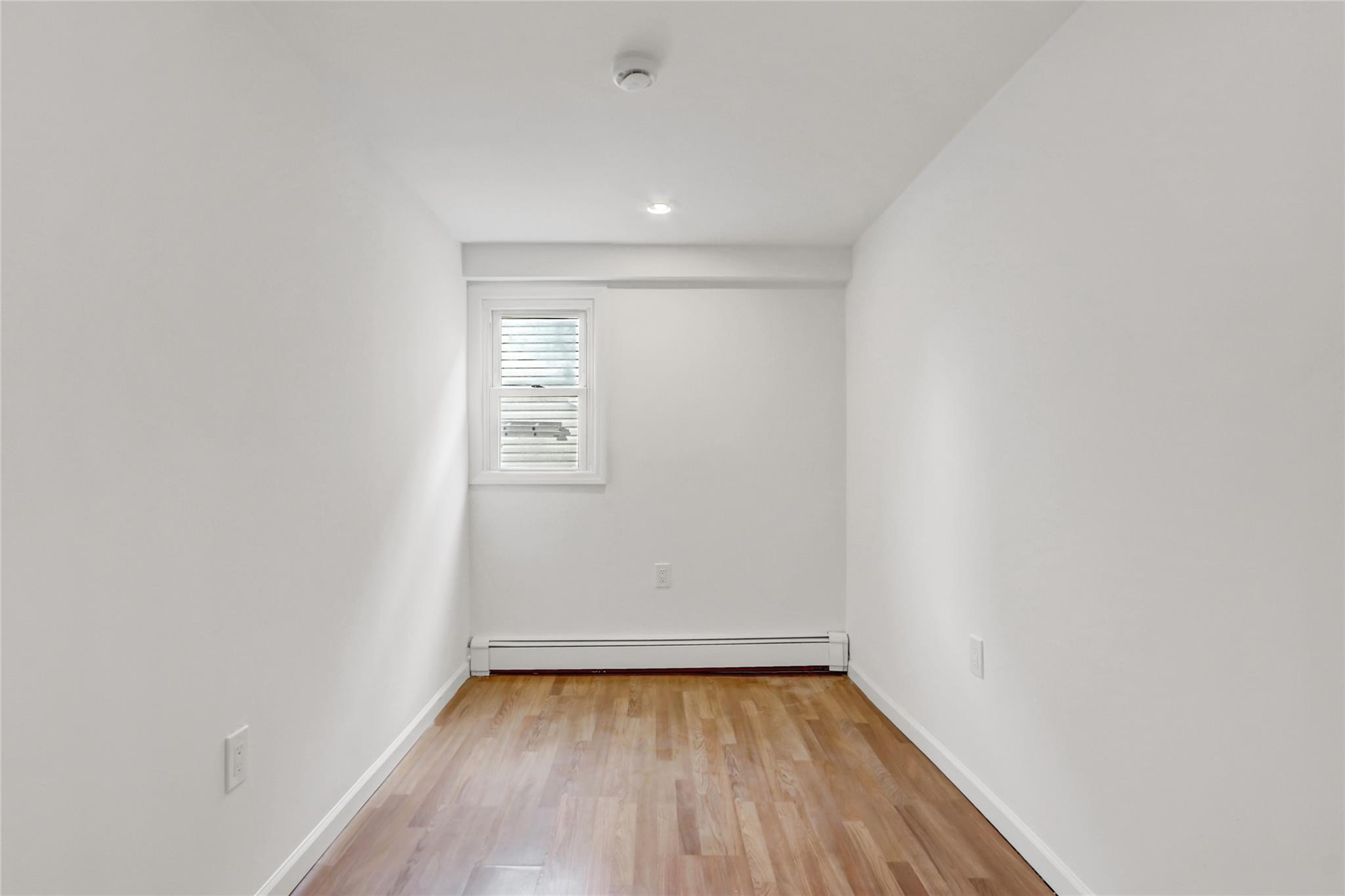 338 S Brookside Avenue, Freeport, New York image 15