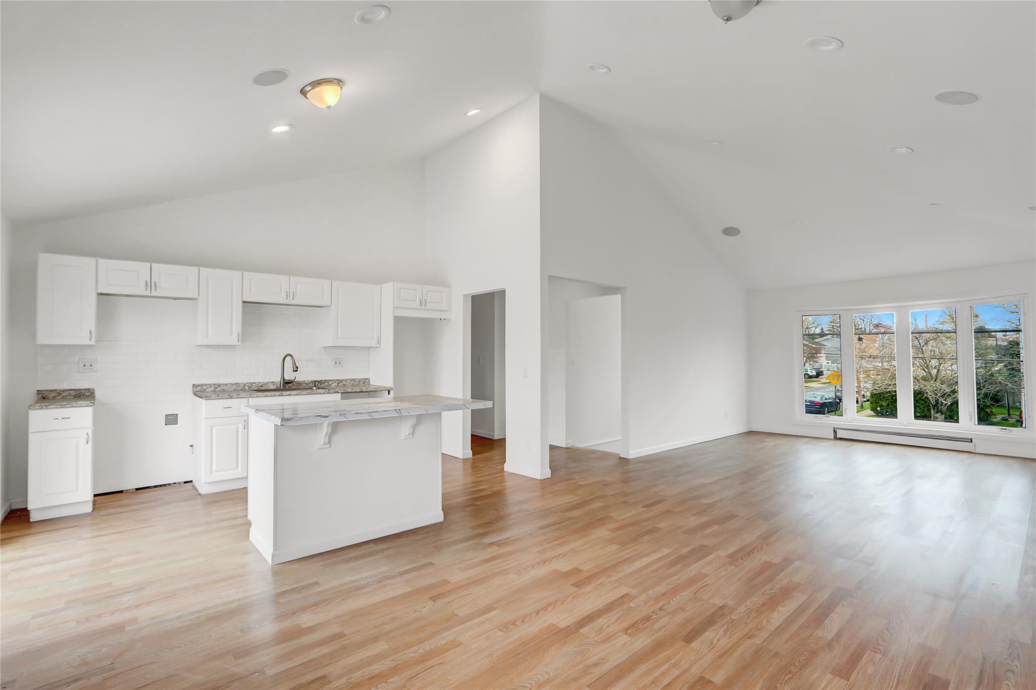 338 S Brookside Avenue, Freeport, New York image 4