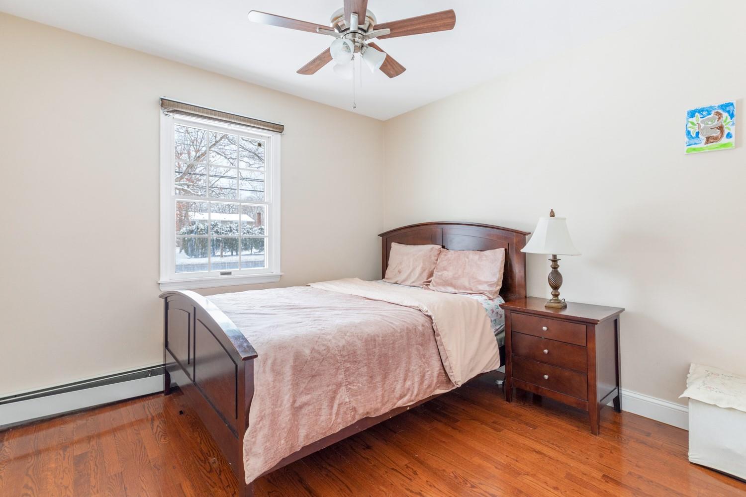 1220 Carlls Straight Path, Dix Hills, New York image 28