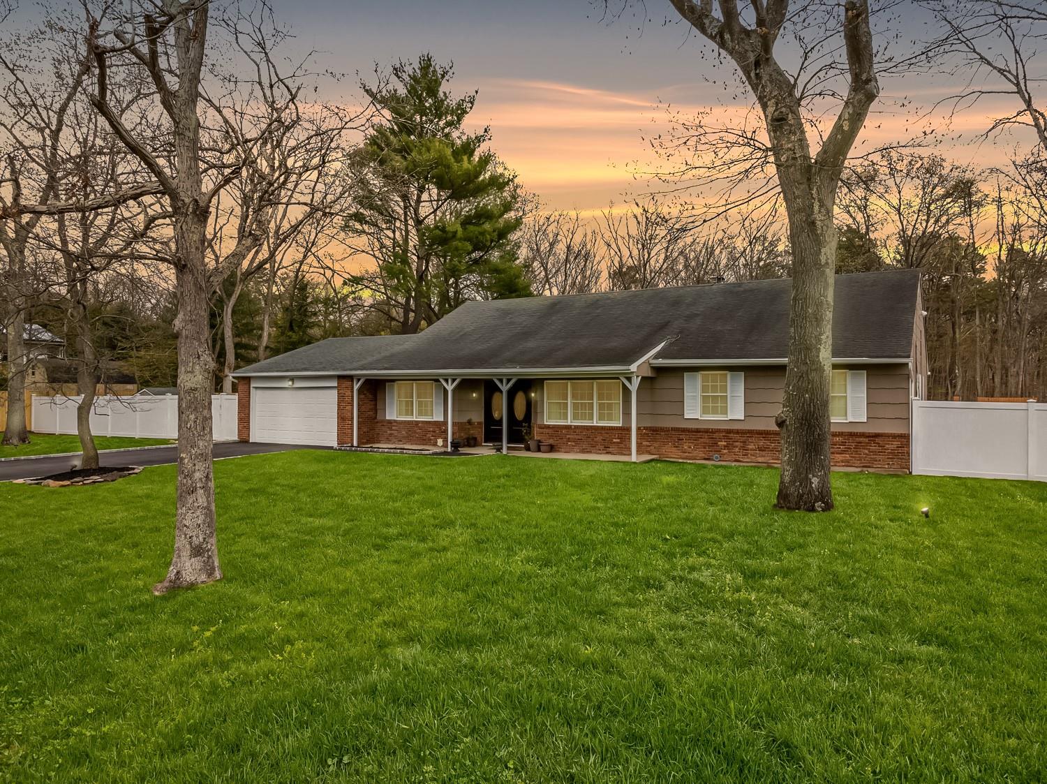 1220 Carlls Straight Path, Dix Hills, New York image 3