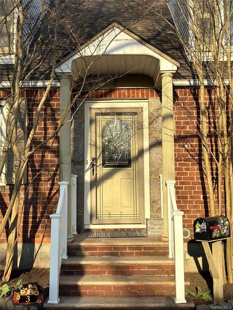 3 Chestnut Avenue Floral Park NY 11001