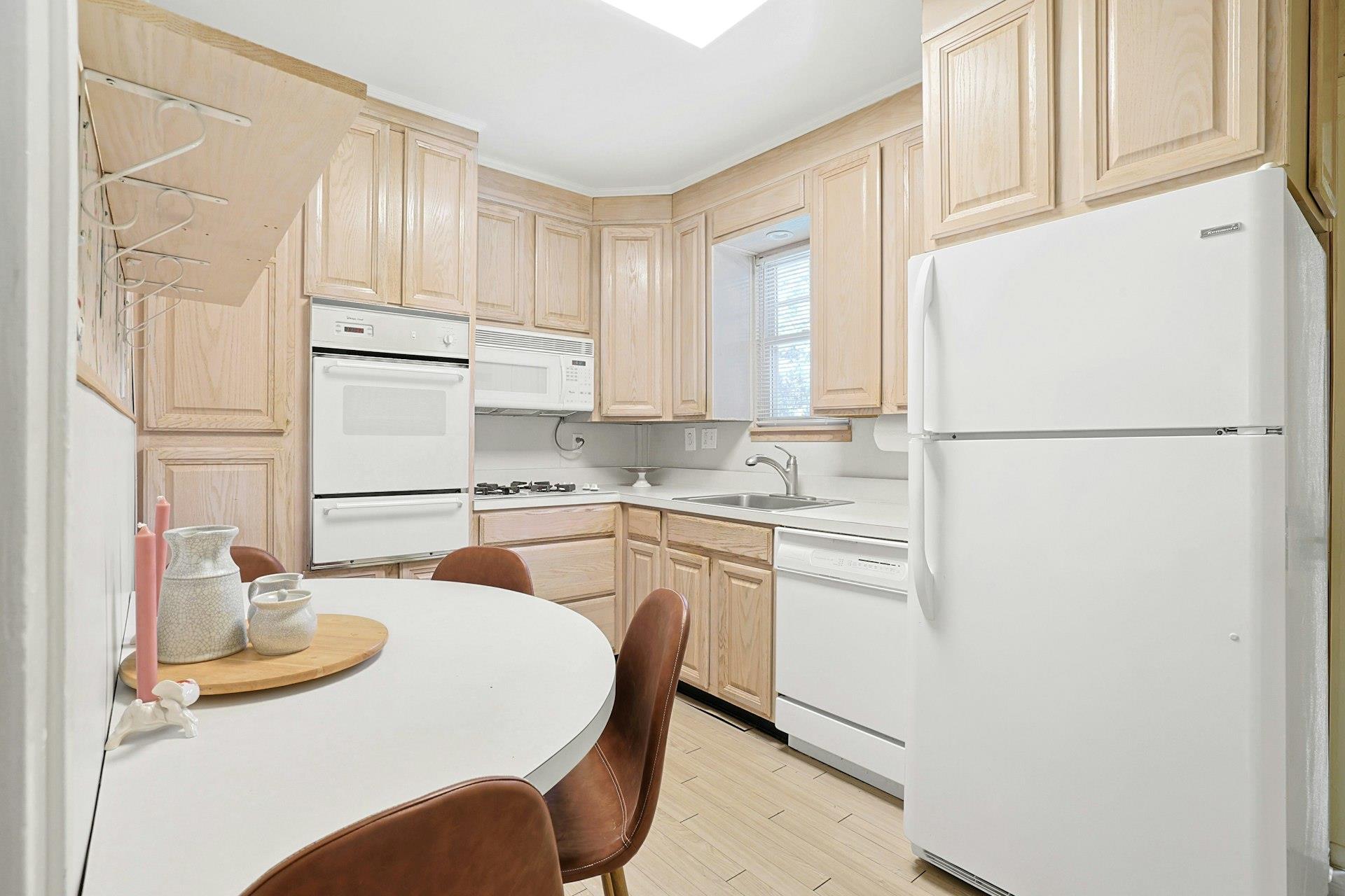 251 Crestwood Avenue, Tuckahoe, New York image 12