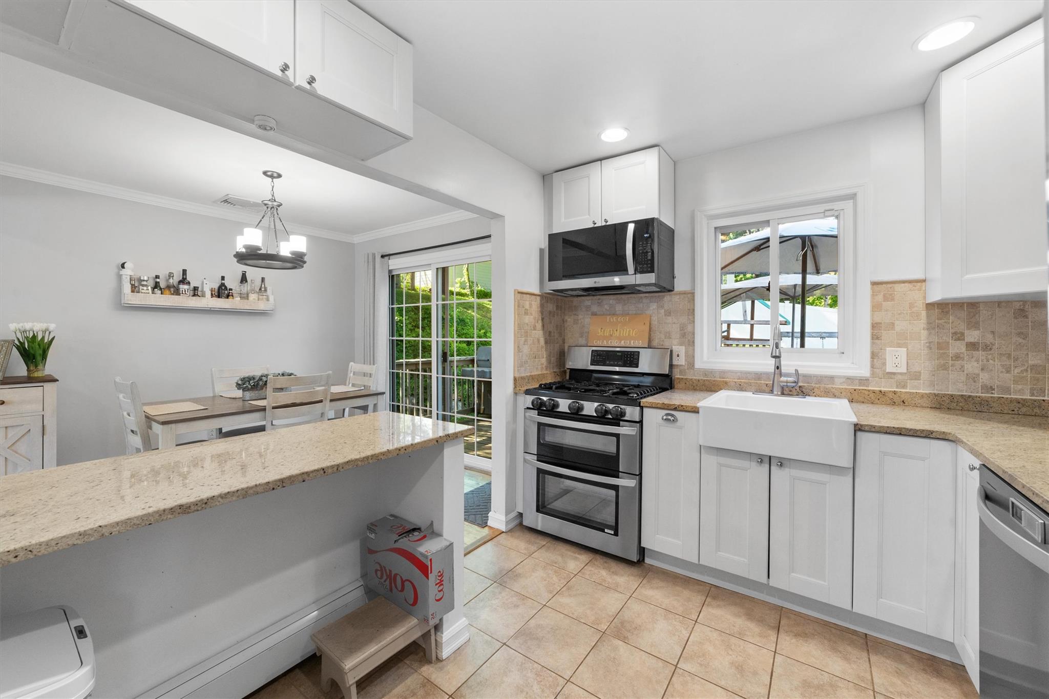 Cortlandt Manor, New York 10567, United States, 3 Bedrooms Bedrooms, ,1 BathroomBathrooms,Residential,Active,136766