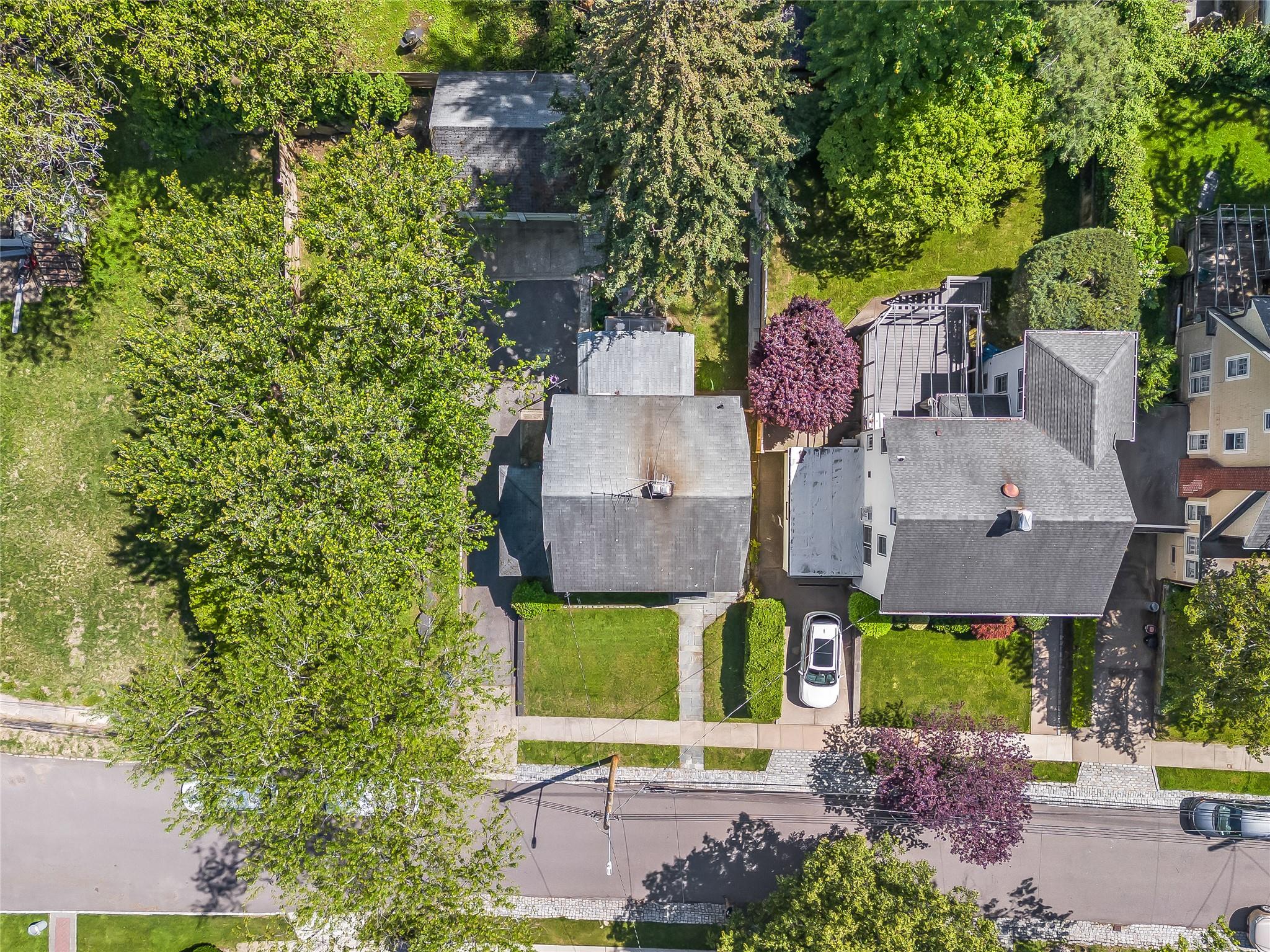 34 Little Neck Road, Little Neck, New York image 25