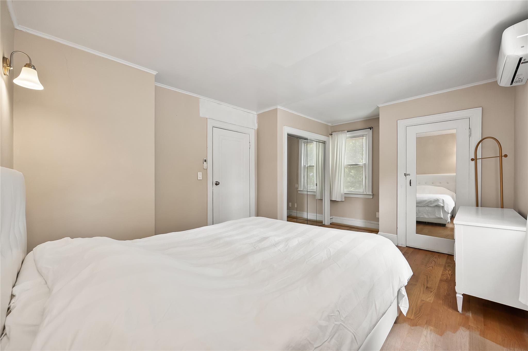 34 Little Neck Road, Little Neck, New York image 20