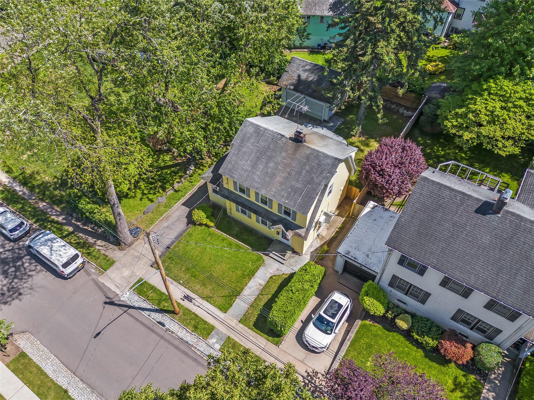 34 Little Neck Road, Little Neck, New York image 24