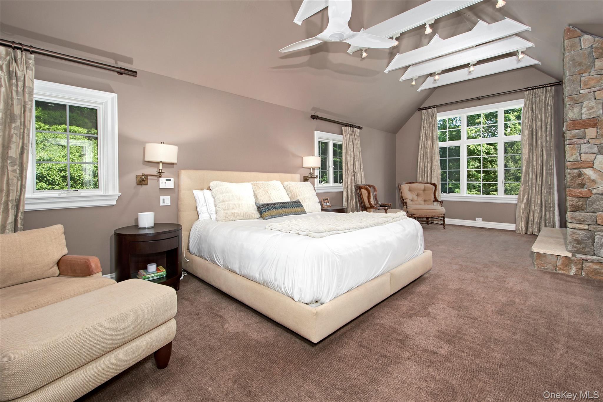 Chappaqua, New York 10514, United States, 4 Bedrooms Bedrooms, ,5 BathroomsBathrooms,Residential,Active,140296