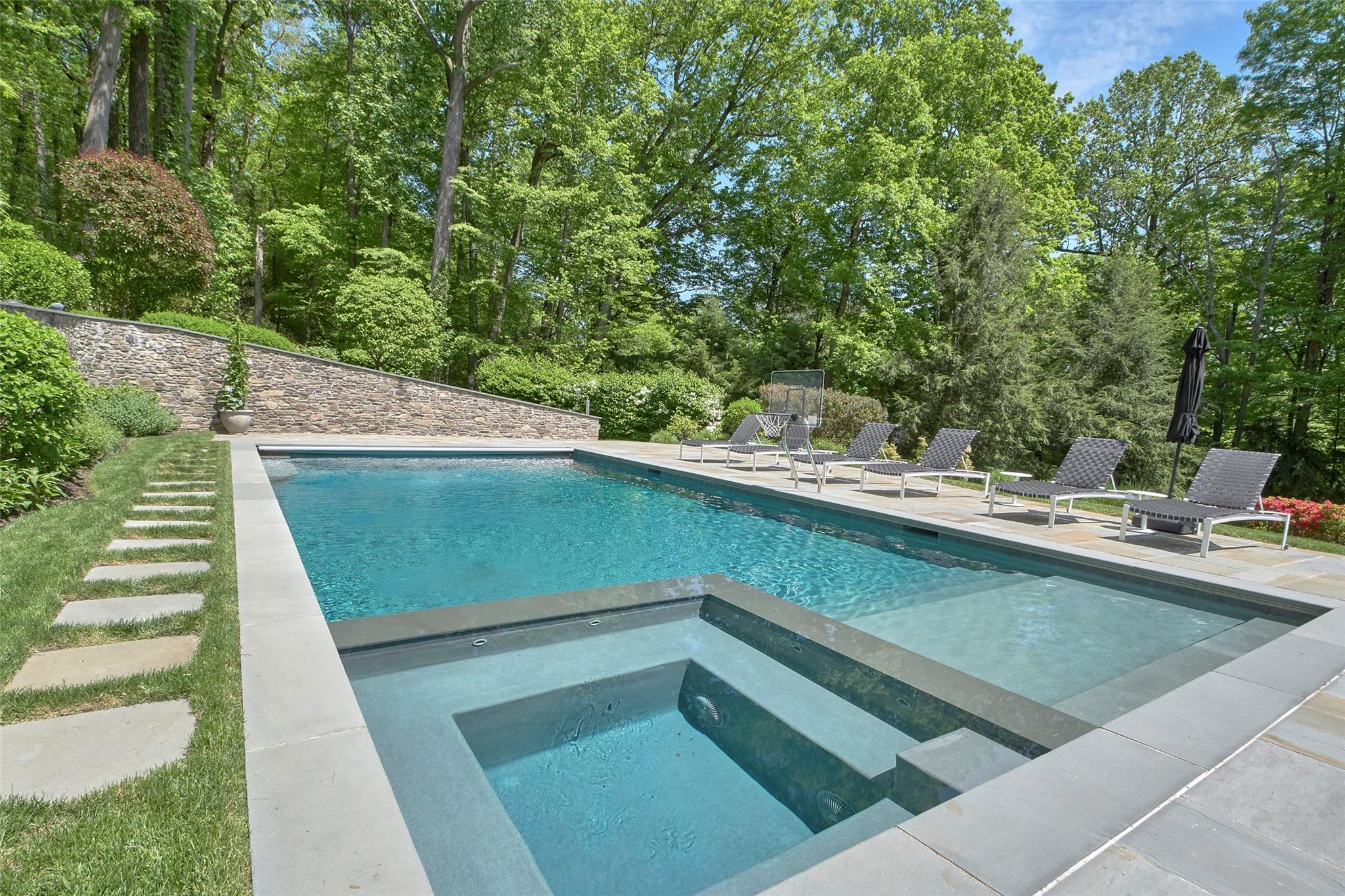 93 Haights Cross Road, Chappaqua, New York image 5