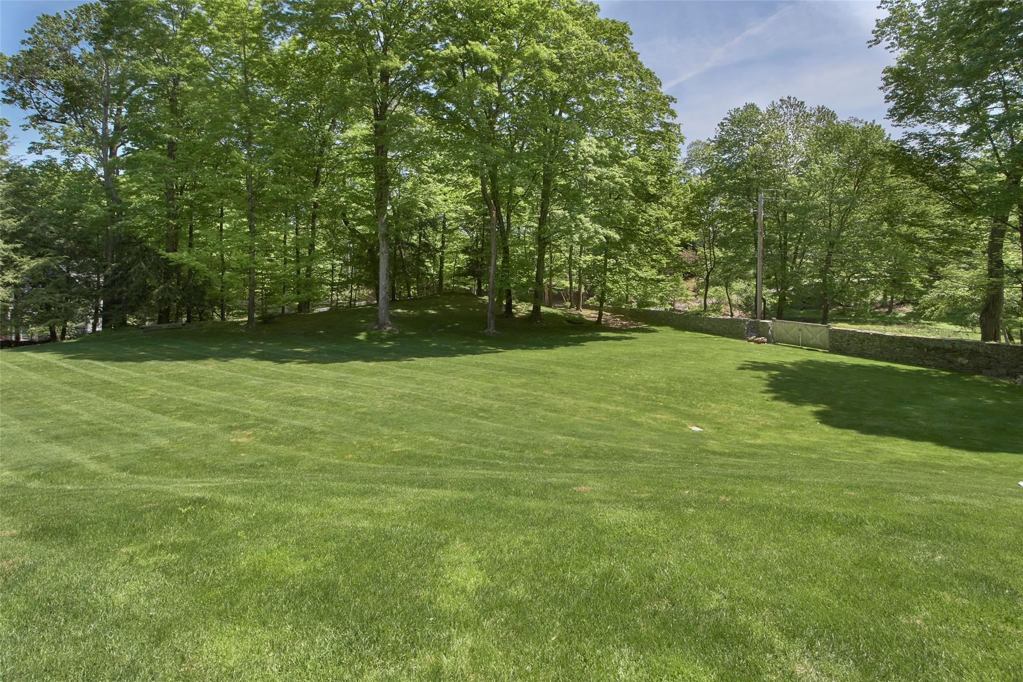 93 Haights Cross Road, Chappaqua, New York image 40