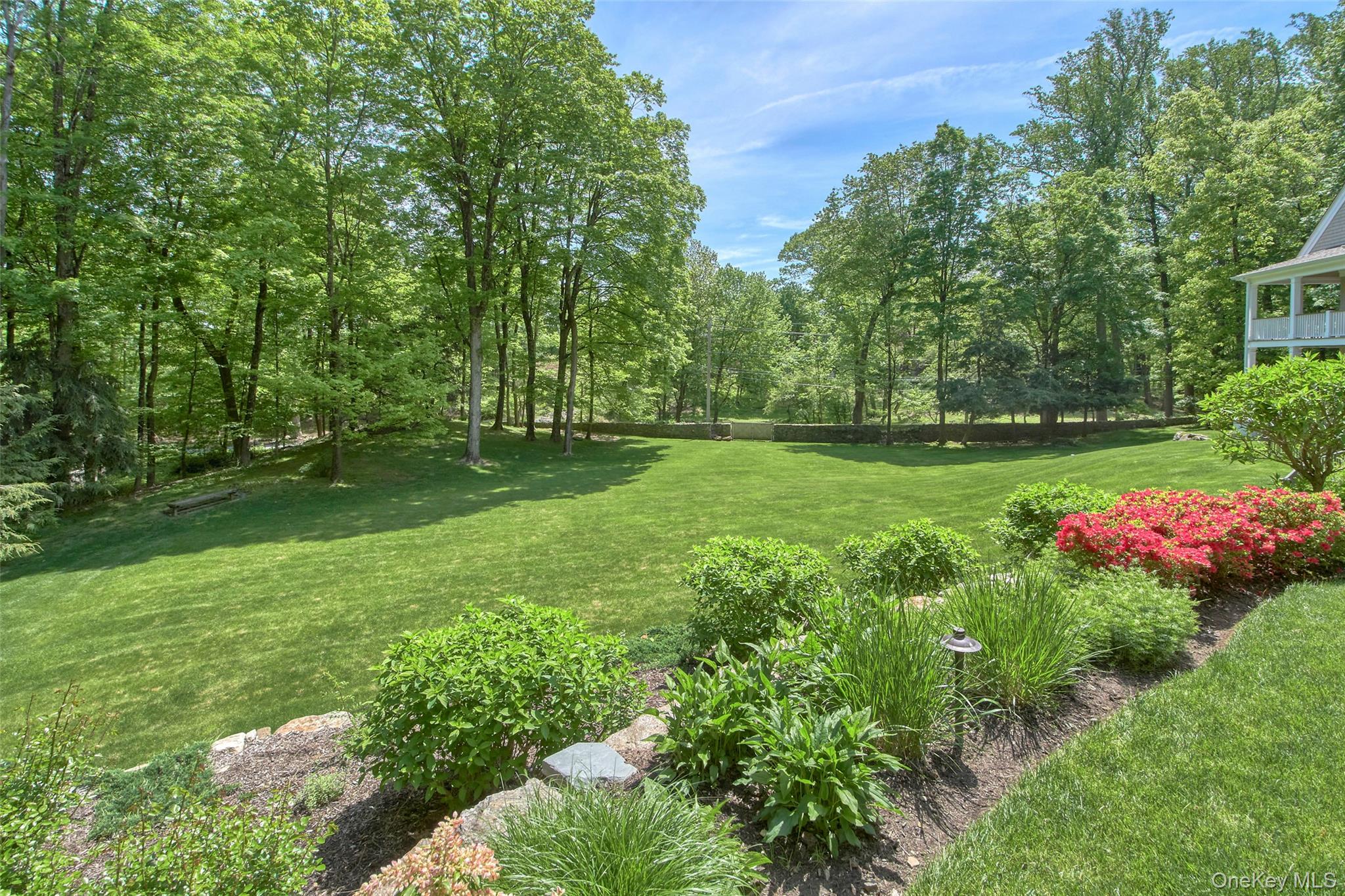 Chappaqua, New York 10514, United States, 4 Bedrooms Bedrooms, ,5 BathroomsBathrooms,Residential,Active,140296