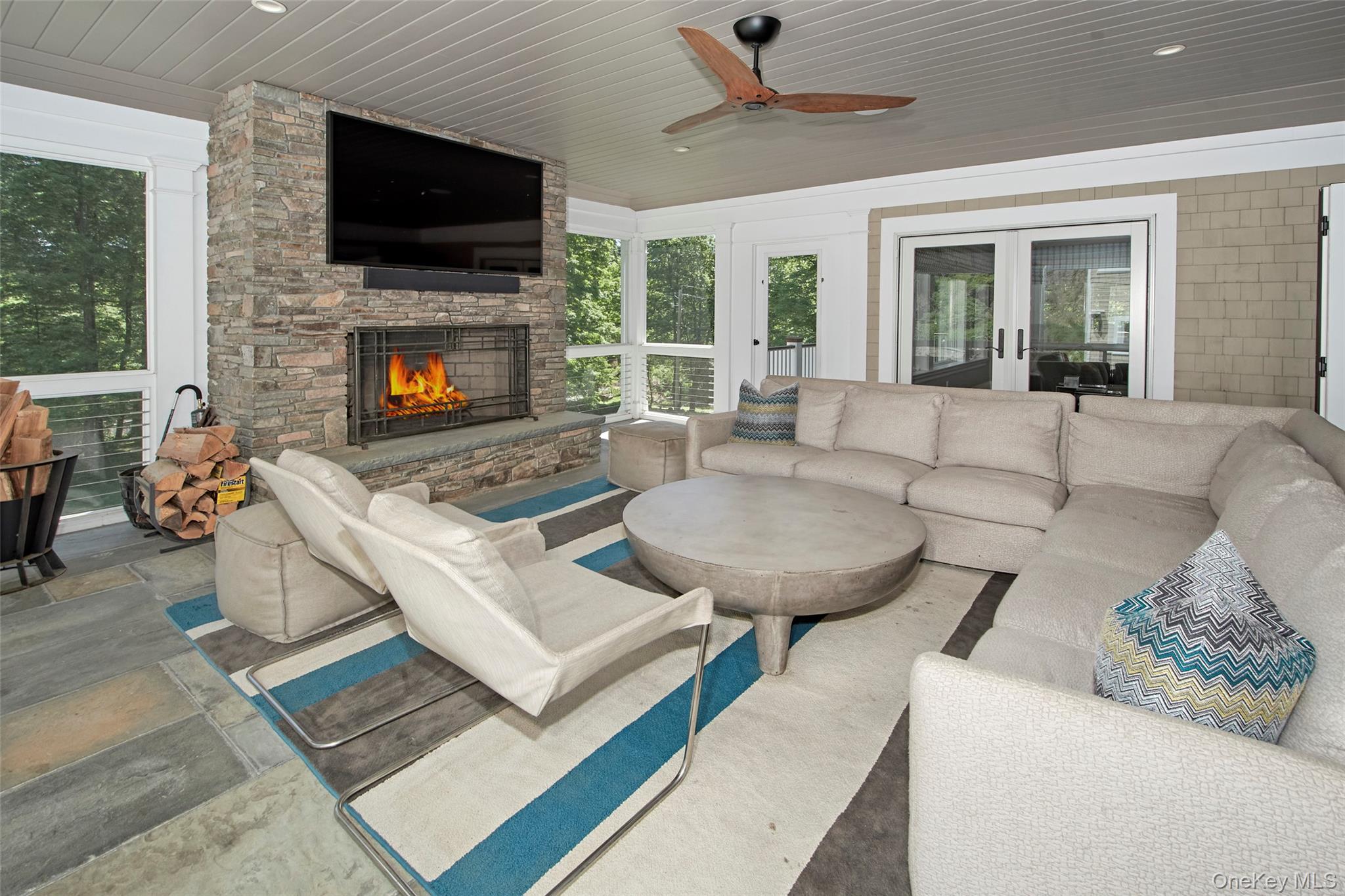 Chappaqua, New York 10514, United States, 4 Bedrooms Bedrooms, ,5 BathroomsBathrooms,Residential,Active,140296