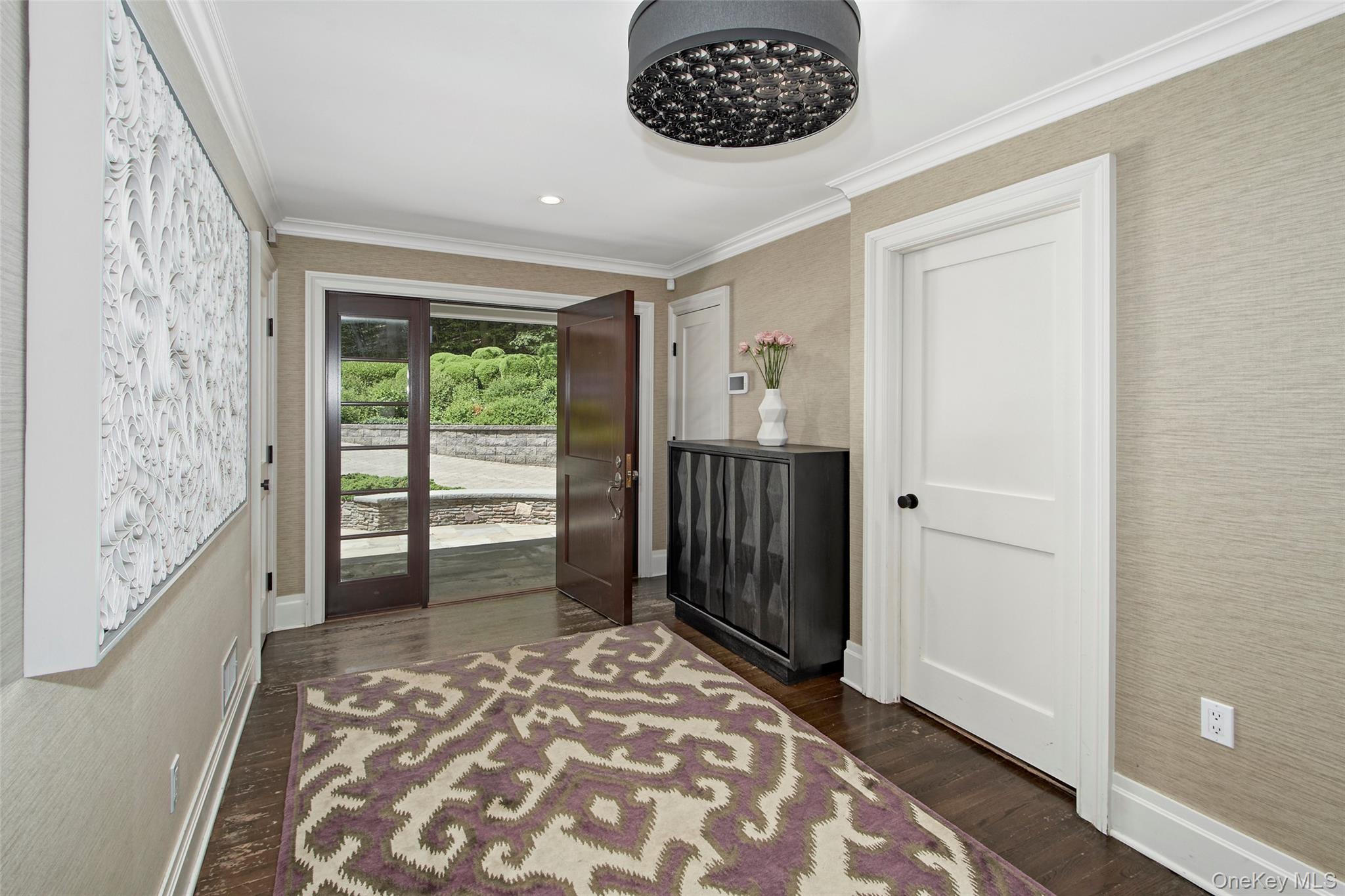 Chappaqua, New York 10514, United States, 4 Bedrooms Bedrooms, ,5 BathroomsBathrooms,Residential,Active,140296