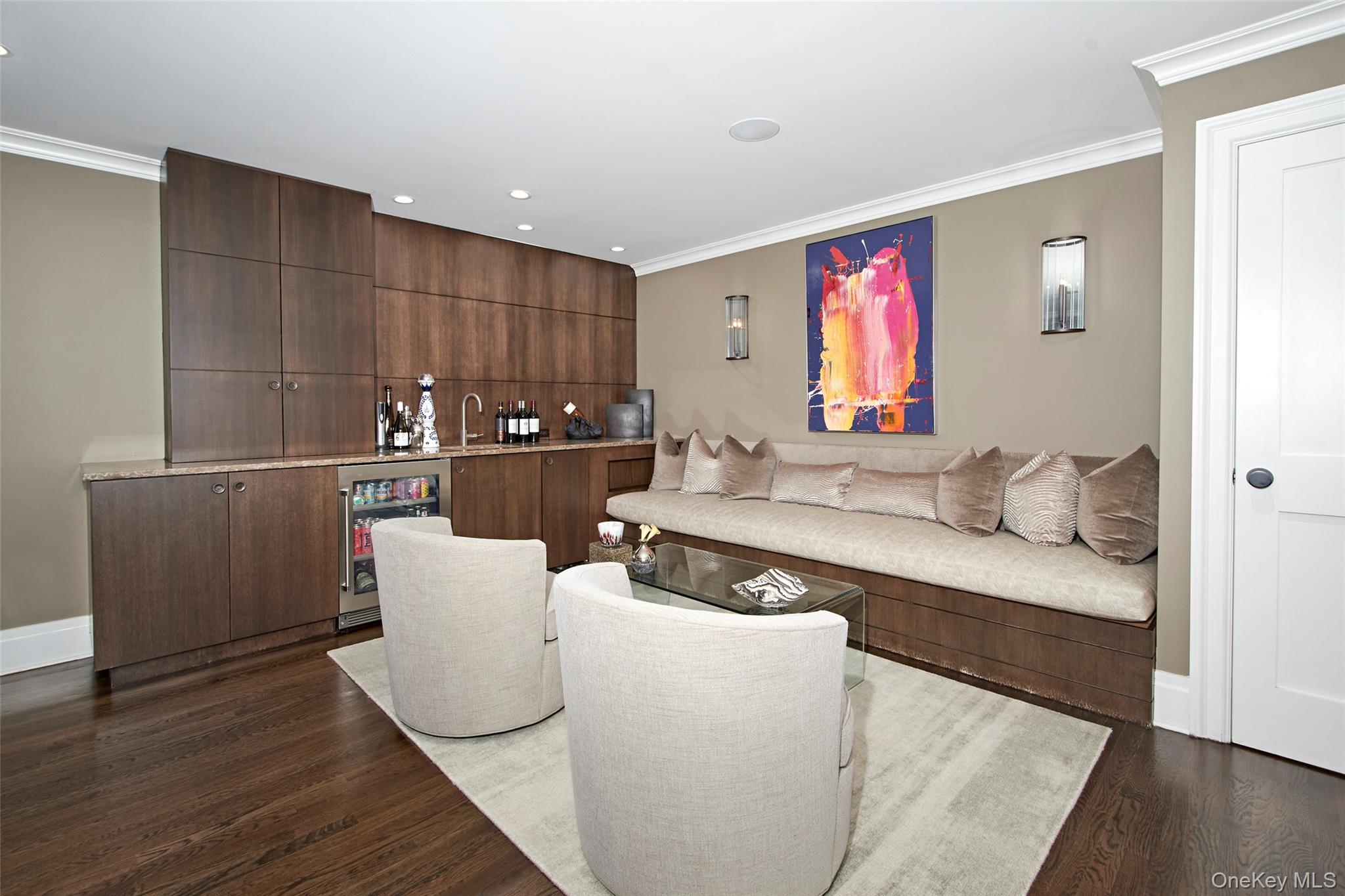 Chappaqua, New York 10514, United States, 4 Bedrooms Bedrooms, ,5 BathroomsBathrooms,Residential,Active,140296