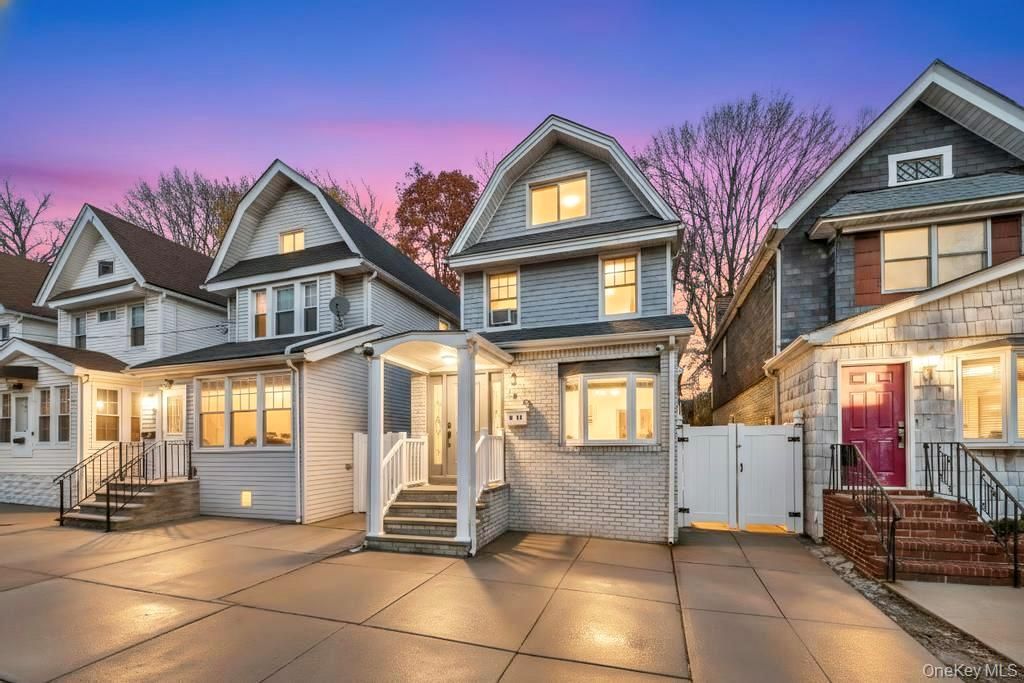 Photo of 85-79 98 Street, Woodhaven, NY 11421 (MLS # 940417)