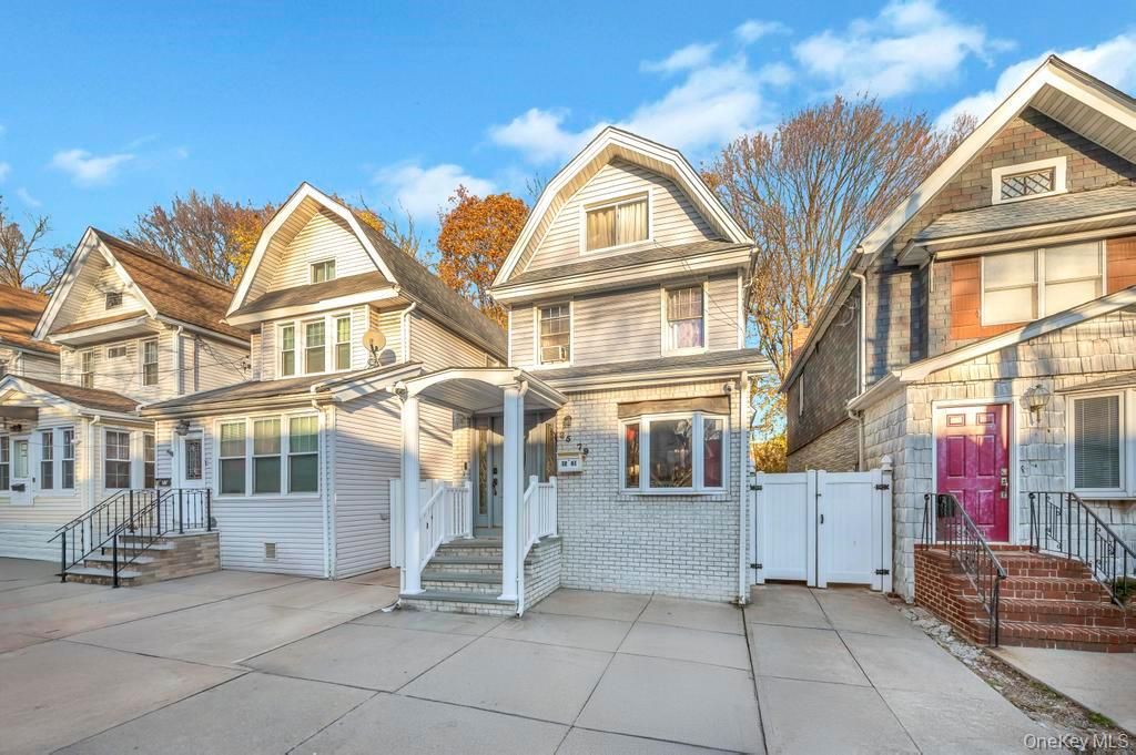 Photo of 85-79 98 Street, Woodhaven, NY 11421 (MLS # 940417)