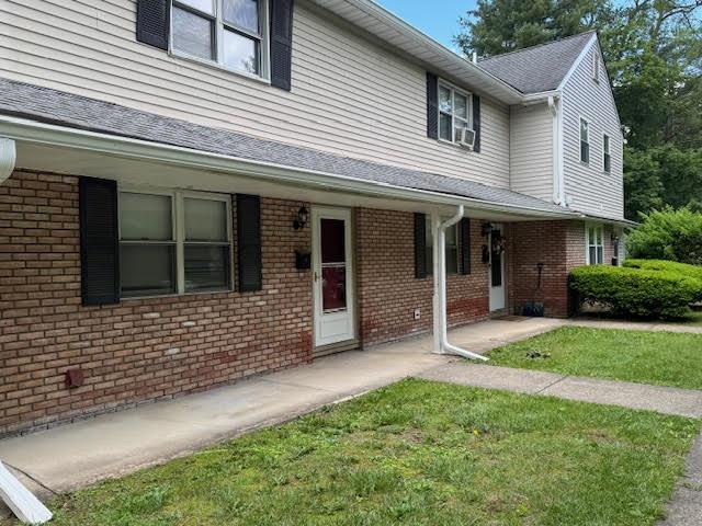 Rental Property at Brewster Road, Cornwall, New York - Bedrooms: 3 
Bathrooms: 2 
Rooms: 5  - $2,600 MO.