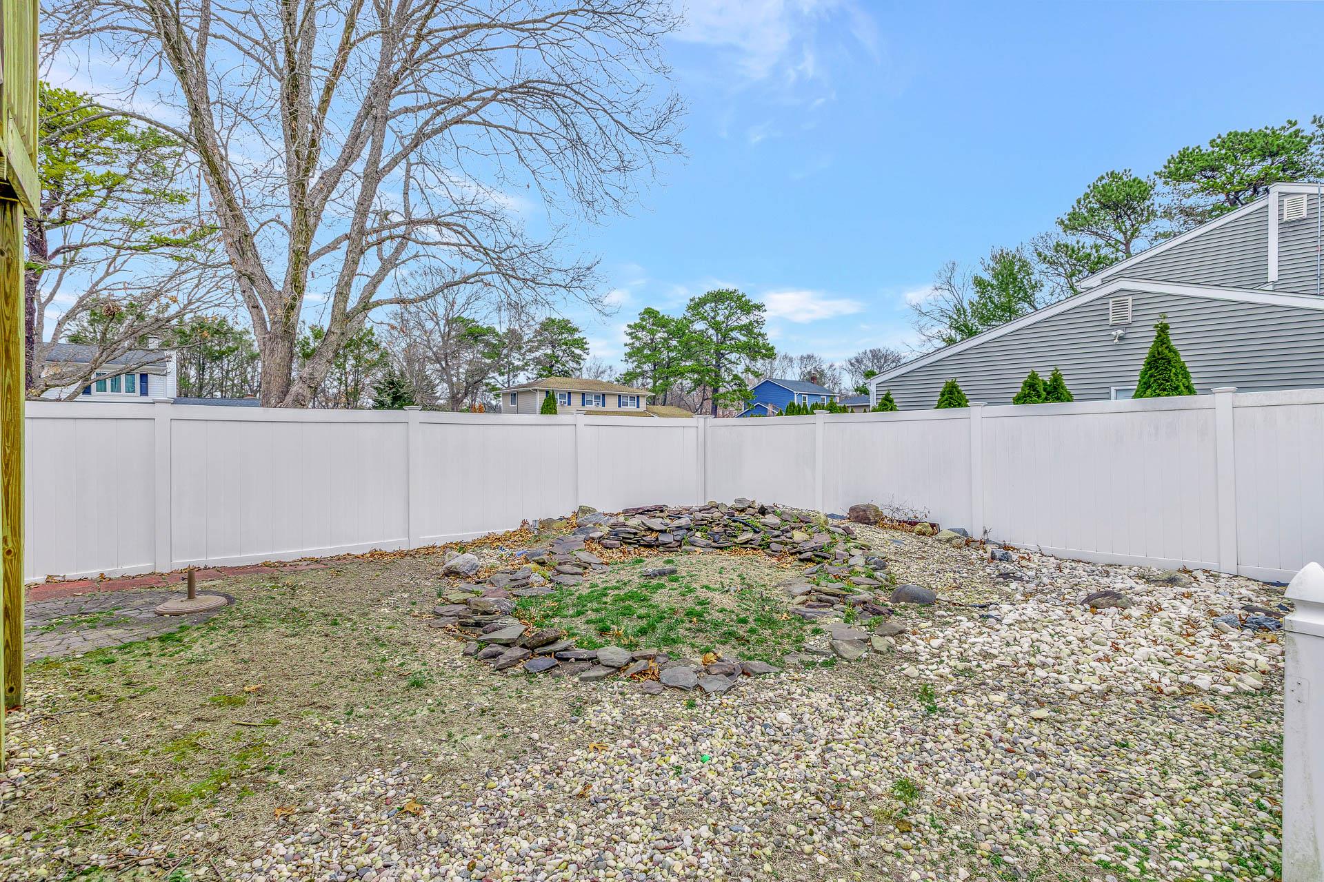 185 N Bicycle Path, Selden, New York image 36