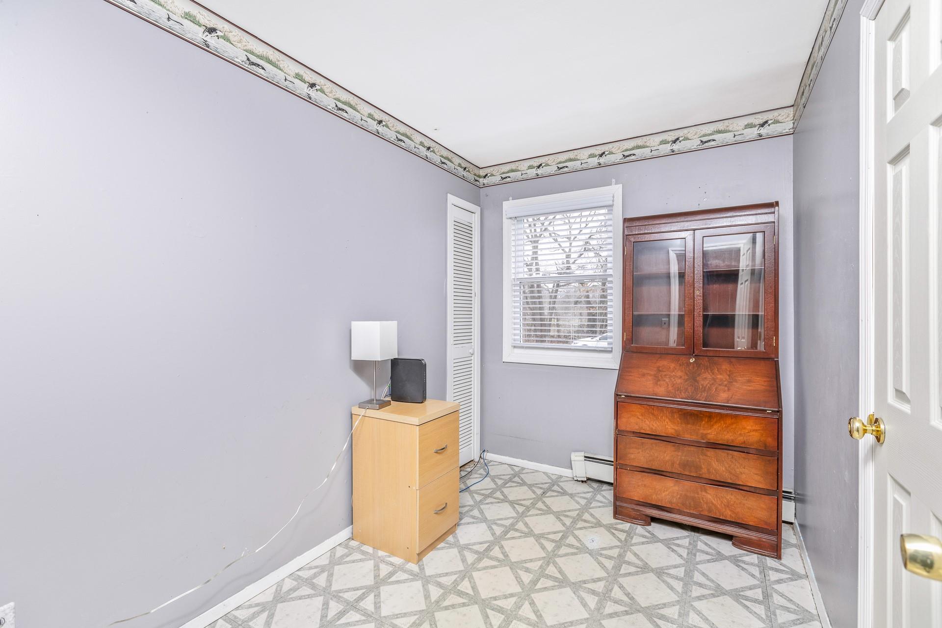 185 N Bicycle Path, Selden, New York image 16