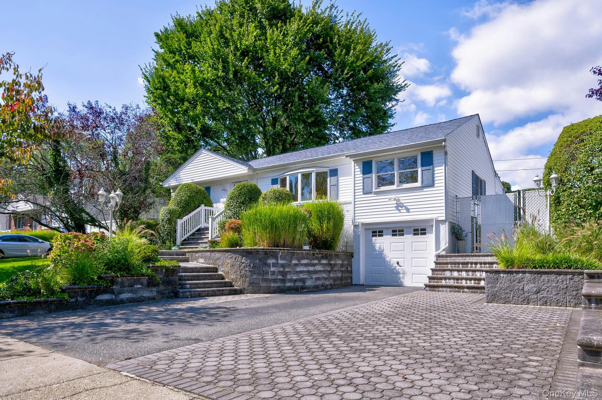 17 Hill Road
