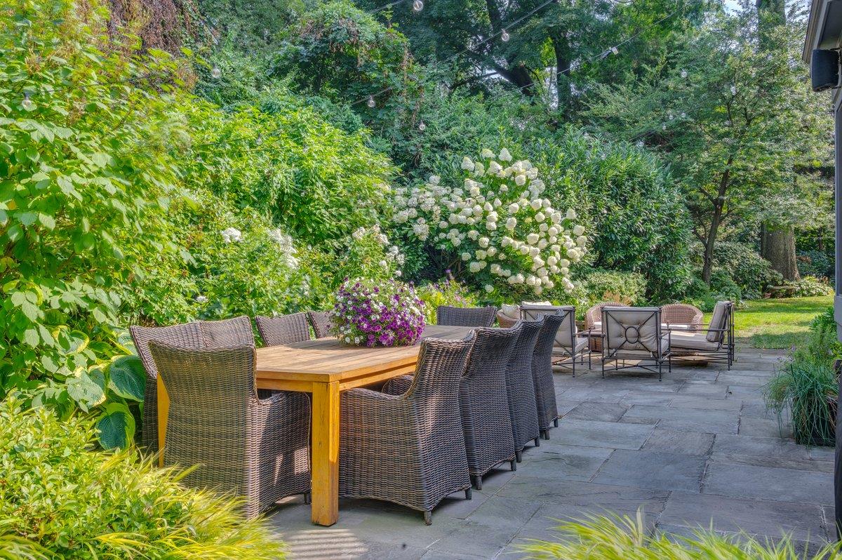 222 Nyac Avenue, Pelham, New York image 40