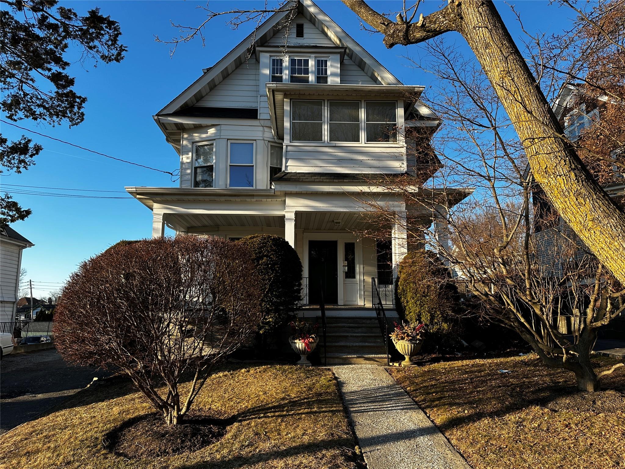 Overton Road 2nd Floor, Ossining, New York - 2 Bedrooms  
1 Bathrooms - 