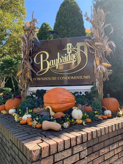 1338 Robin Lane 1212 Bayside NY 11360