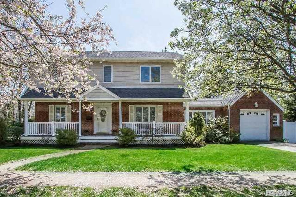 Photo of 204 Margaret Boulevard, Merrick, NY 11566 (MLS # 916427)