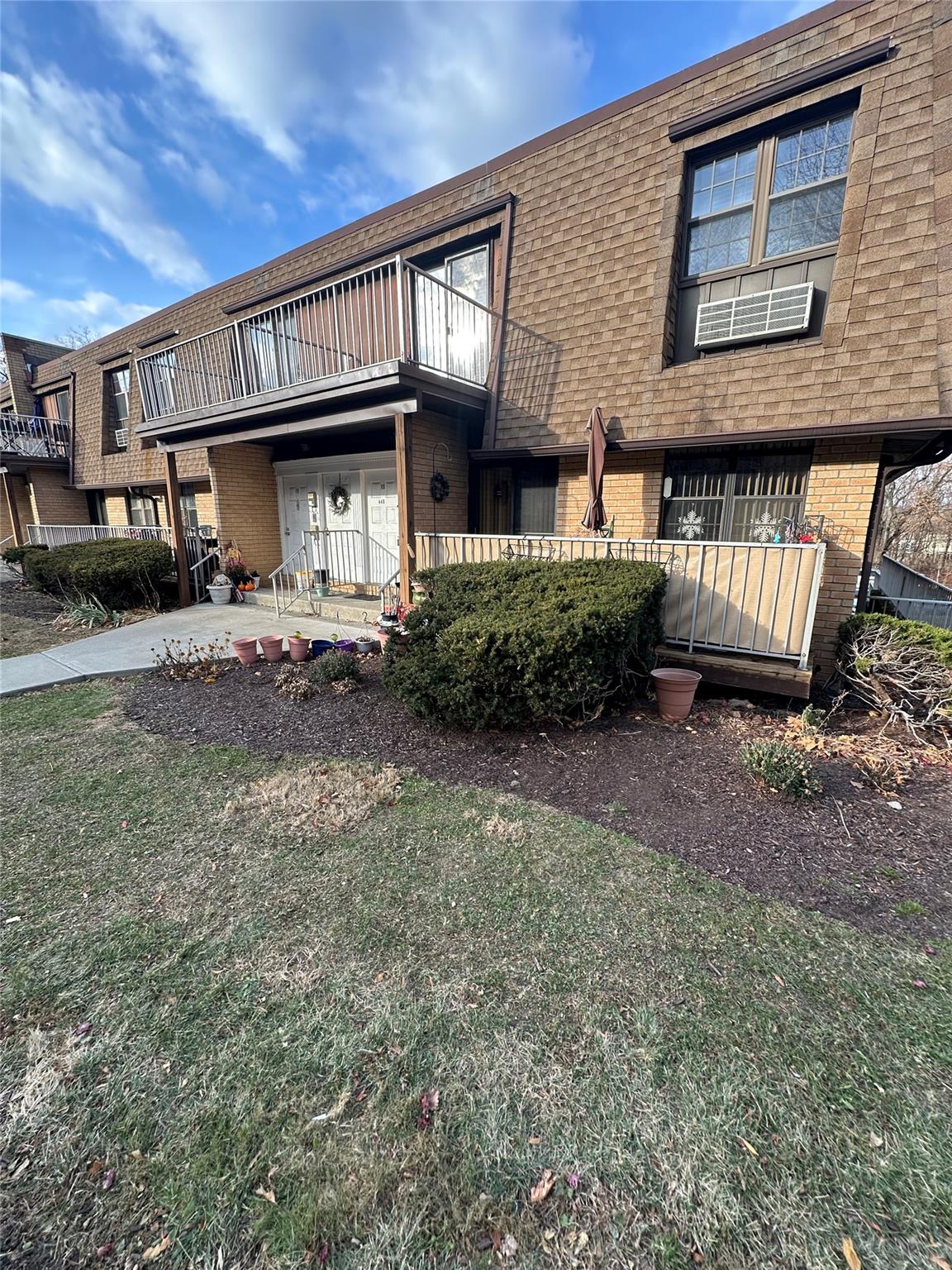 440 Carpenter Avenue #15, Newburgh, New York image 1