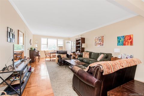Homes For Sale - 2711 Henry Hudson Parkway #7H<br/> Bronx, NY 10463