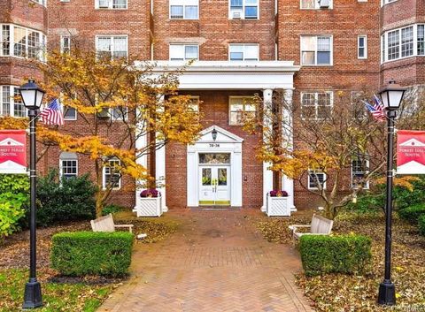 Photo of 7636 113th Street #6M, Forest Hills, NY 11375 (MLS # 987469)