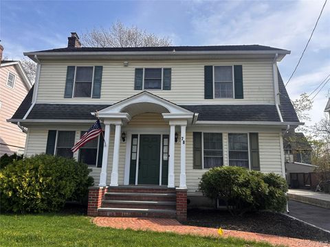 78 Beechwood Avenue Port Washington NY 11050
