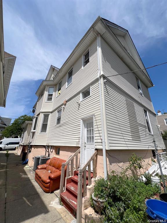 8421 88th Street - Photo 4