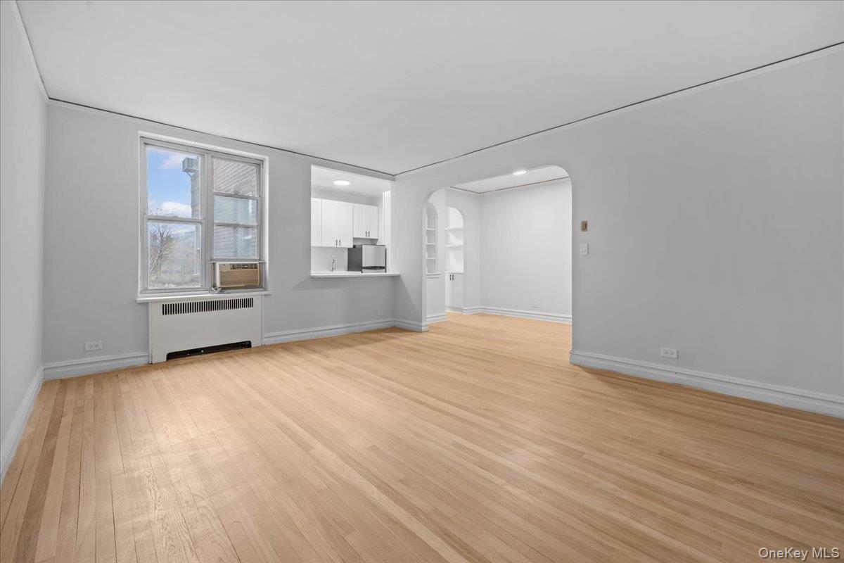 3810 Greystone Avenue 501