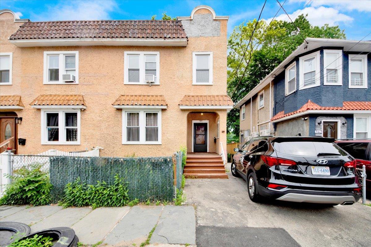 Rental Property at Saratoga Avenue, Yonkers, New York - Bedrooms: 4 
Bathrooms: 1 
Rooms: 8  - $3,500 MO.
