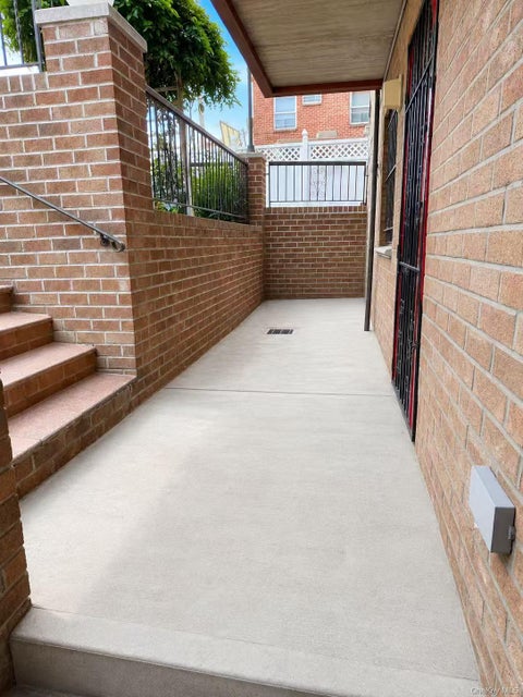 Condo For Sale - 12215 25 Road<br/> College Point, NY 11354