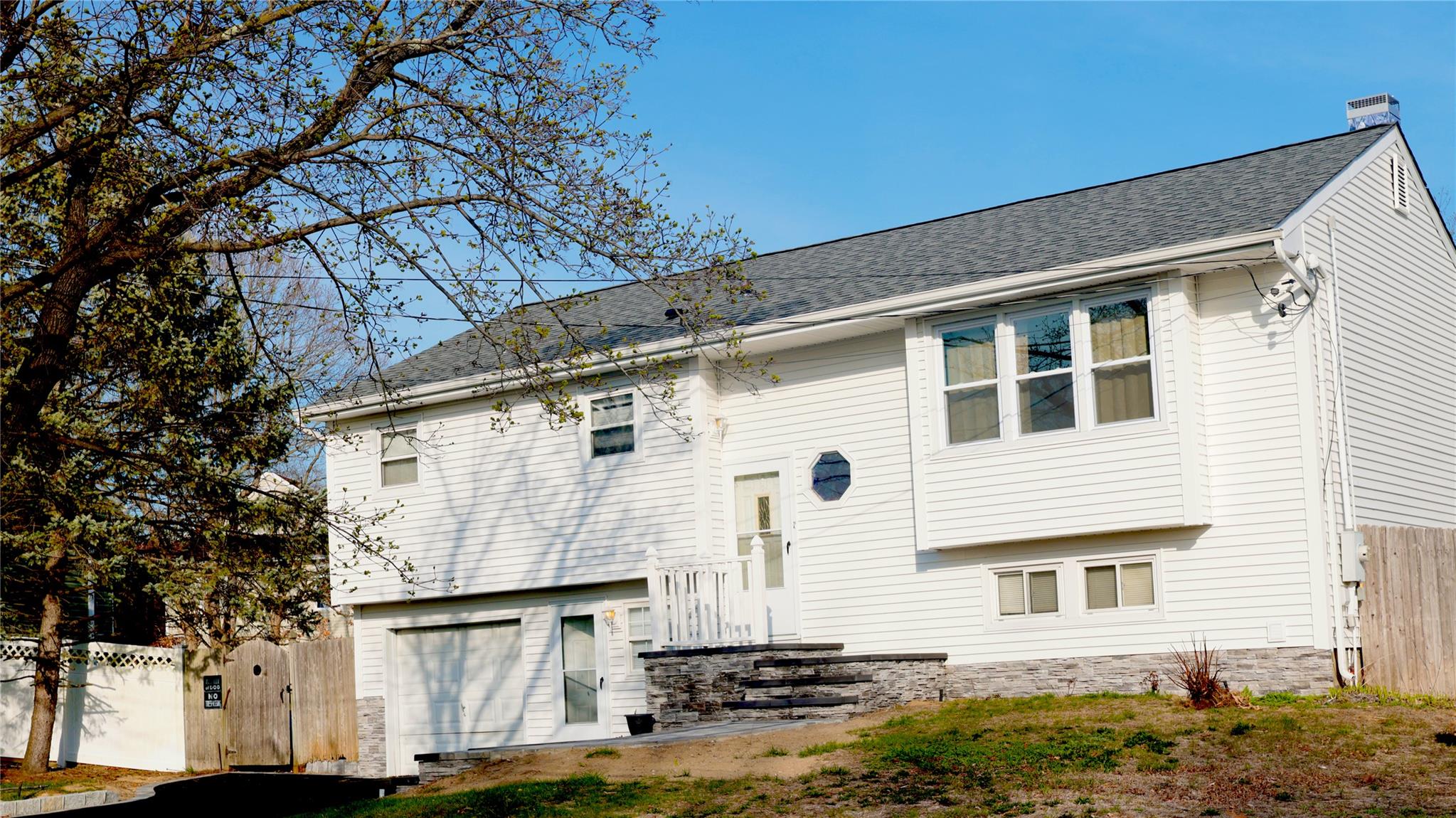 27 Campo Avenue, Selden, New York image 20