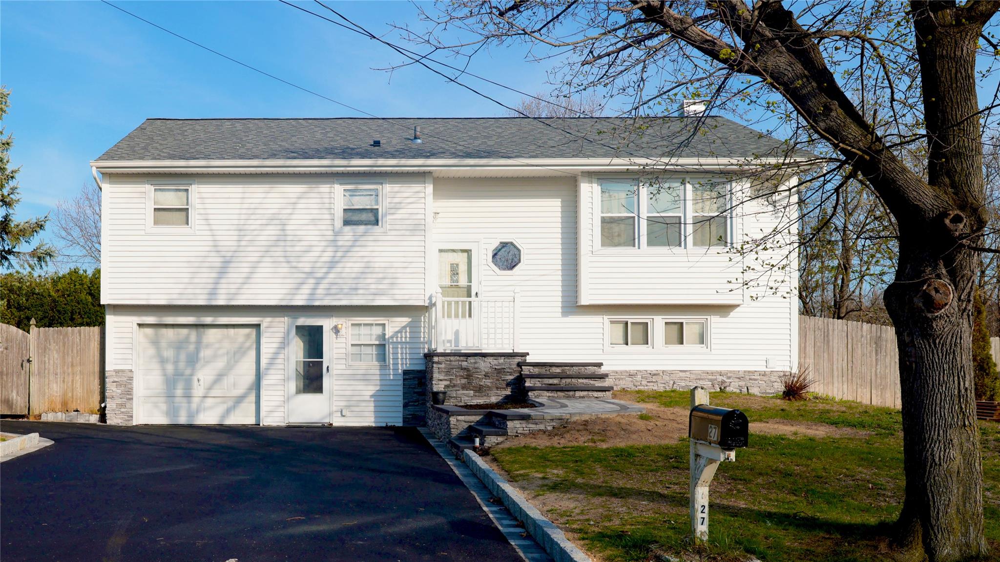 27 Campo Avenue, Selden, New York image 21
