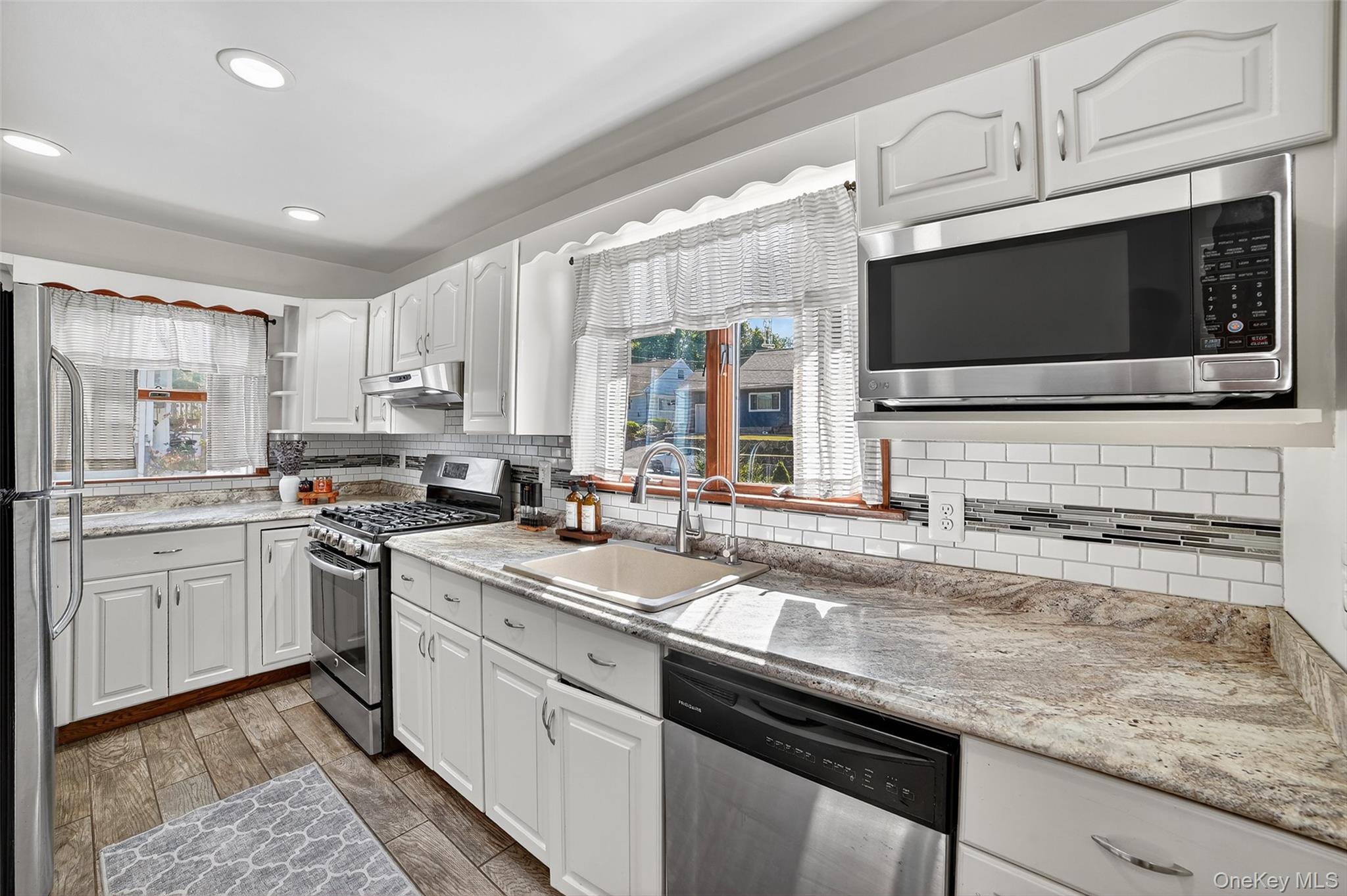 Peekskill, New York 10566, United States, 3 Bedrooms Bedrooms, ,2 BathroomsBathrooms,Residential,Active,222967