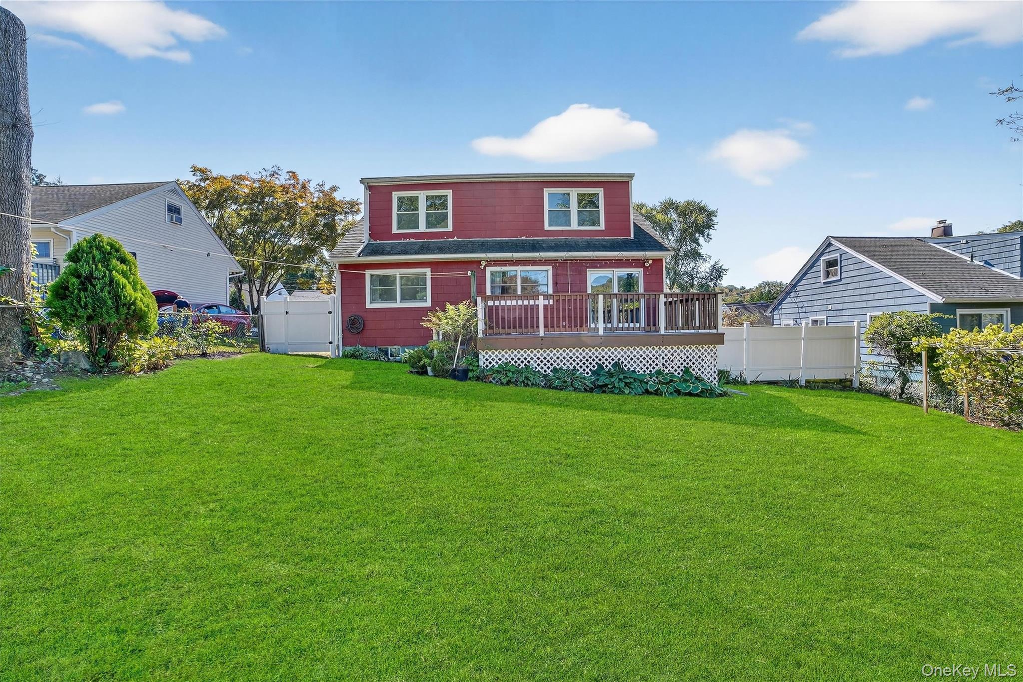 Peekskill, New York 10566, United States, 3 Bedrooms Bedrooms, ,2 BathroomsBathrooms,Residential,Active,222967