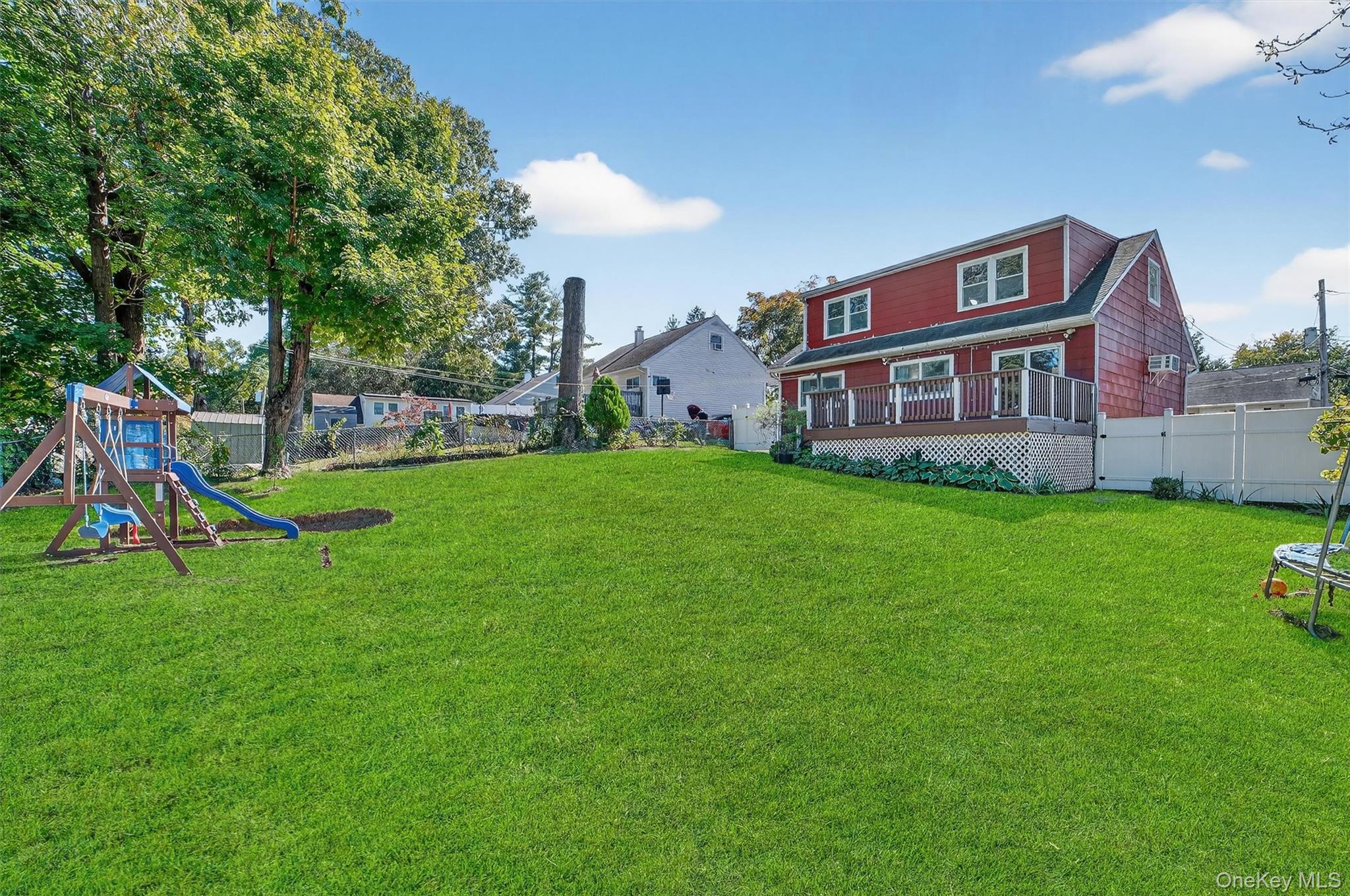 Peekskill, New York 10566, United States, 3 Bedrooms Bedrooms, ,2 BathroomsBathrooms,Residential,Active,222967