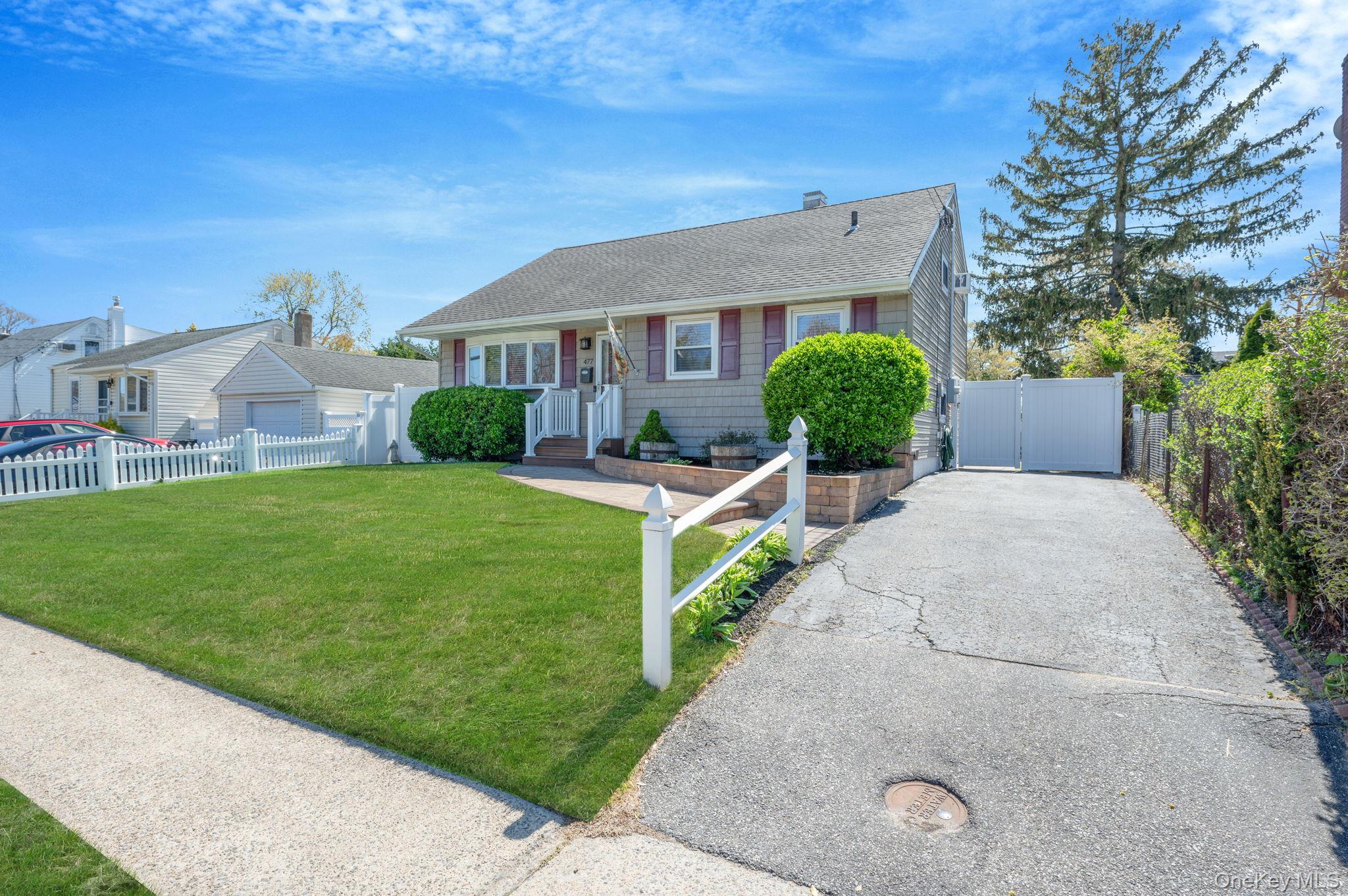 477 N Indiana Avenue - Photo 3