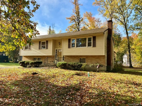 Photo of 28 Wildwood Drive, Wappingers Falls, NY 12590 (MLS # 1066161)