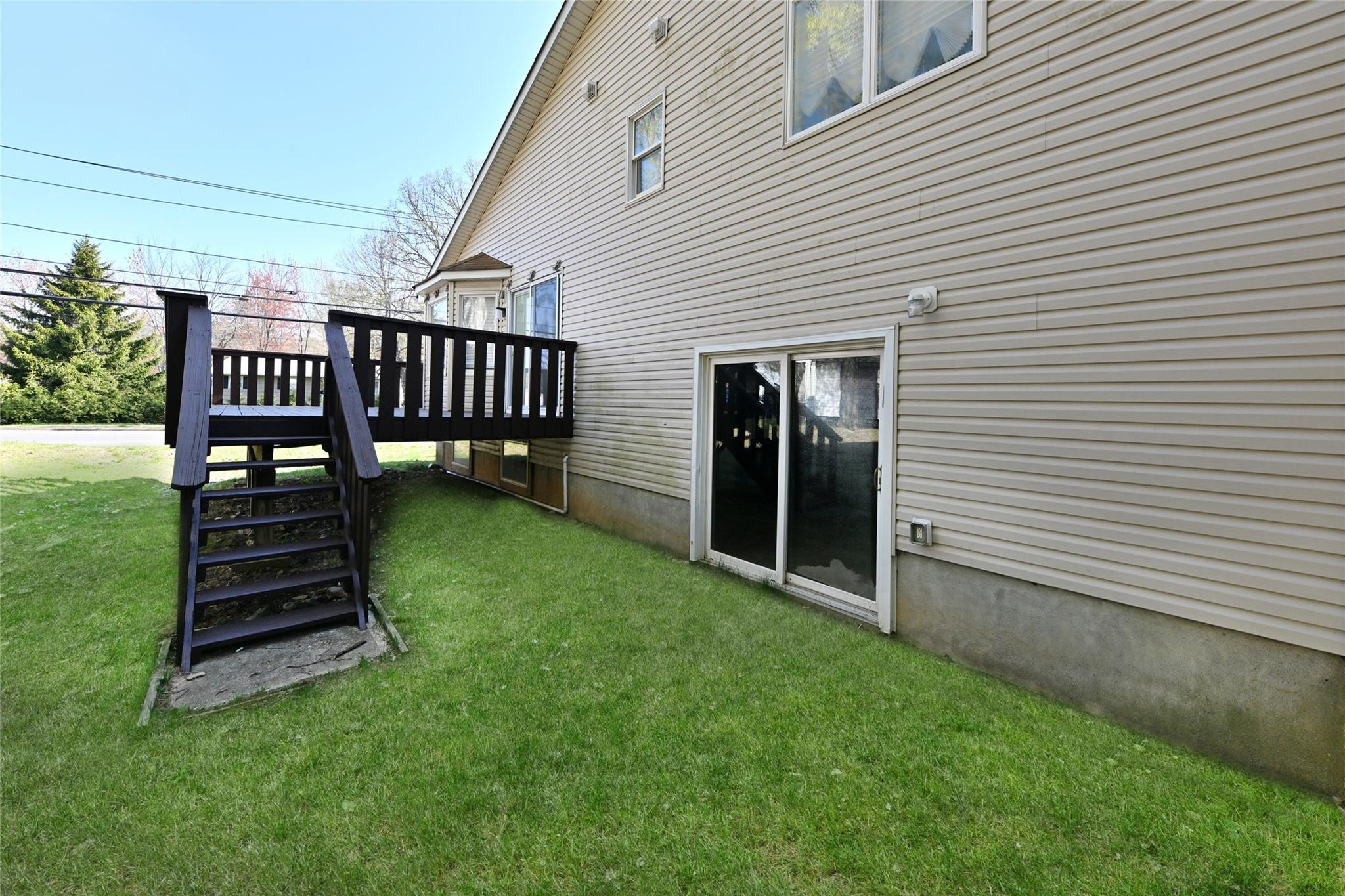 1 Bedford Court, Spring Valley, New York image 3