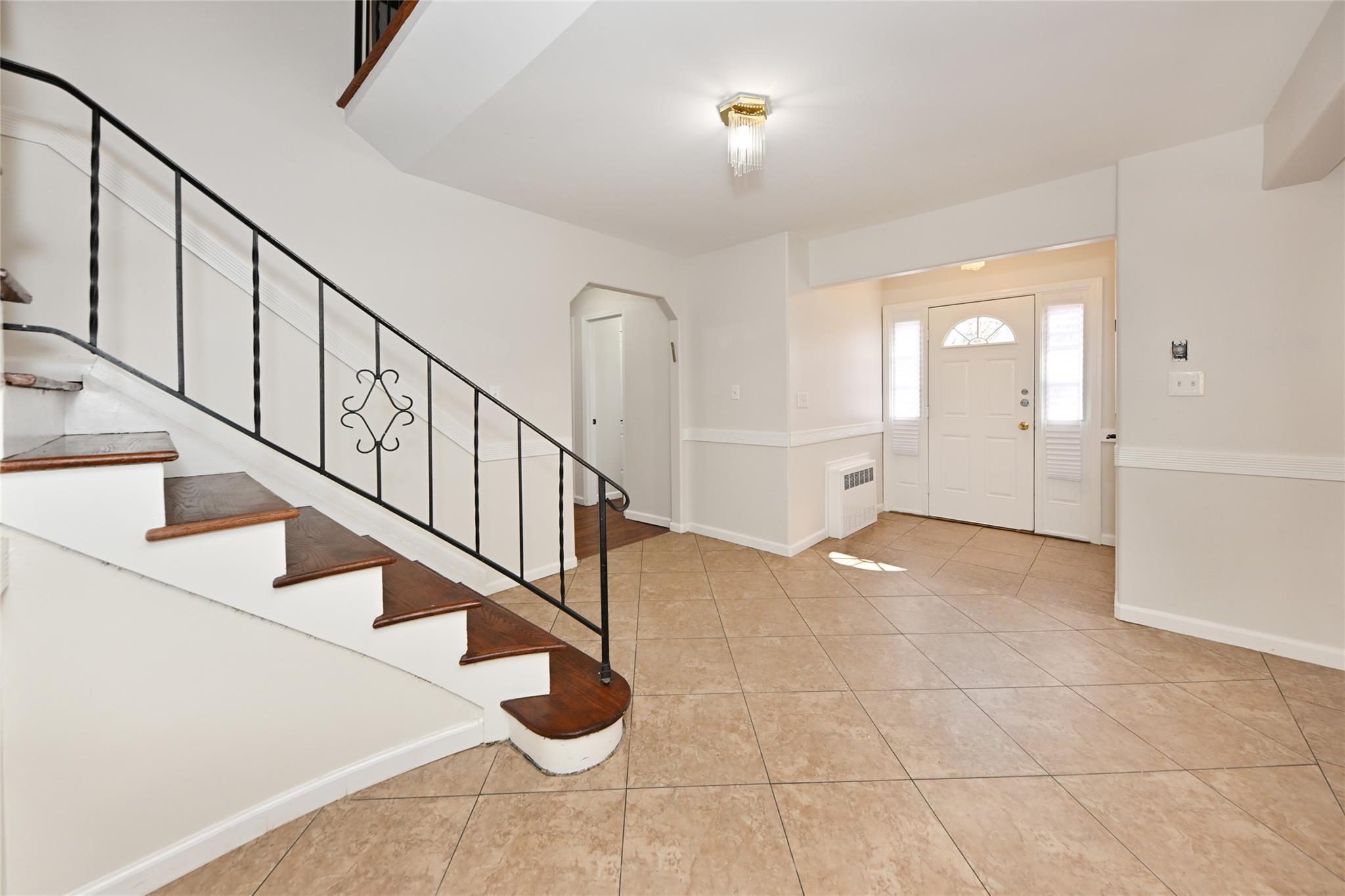 1 Bedford Court, Spring Valley, New York image 5