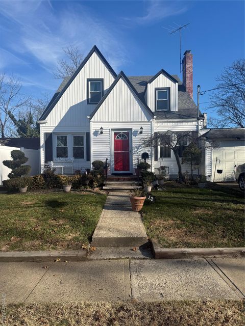 Photo of 12 Prospect Court, Freeport, NY 11520 (MLS # 943159)