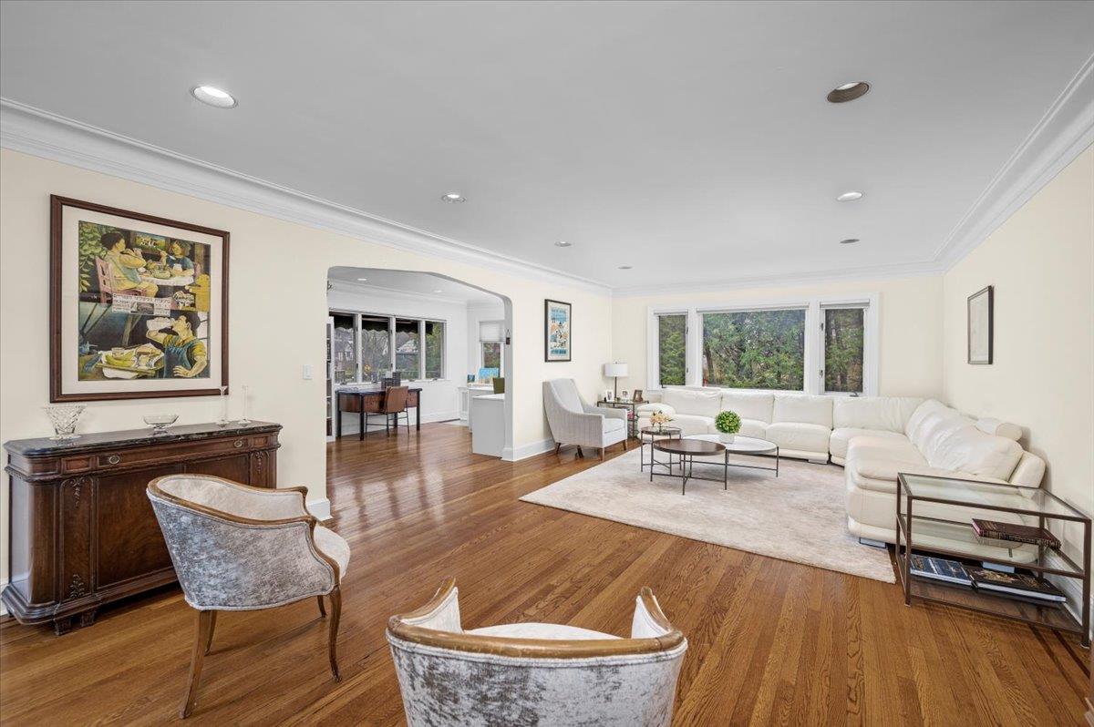 10 Byworth Road, New Rochelle, Florida image 13